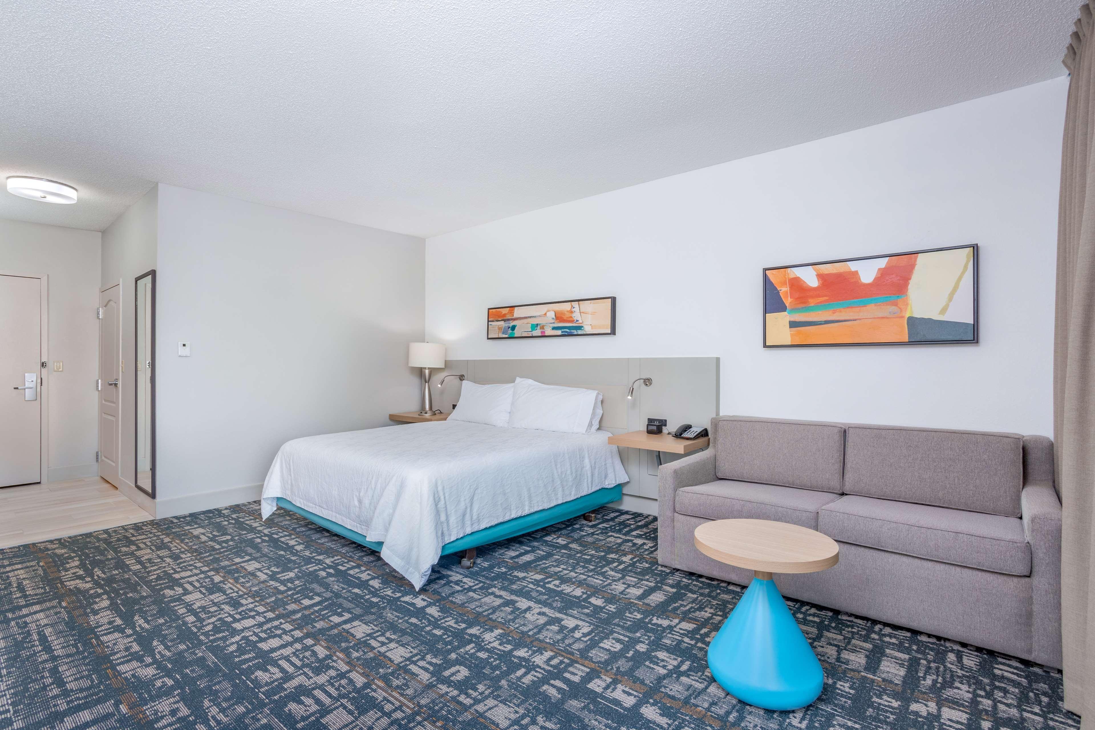 Hilton Garden Inn Cincinnati/Sharonville Exterior photo
